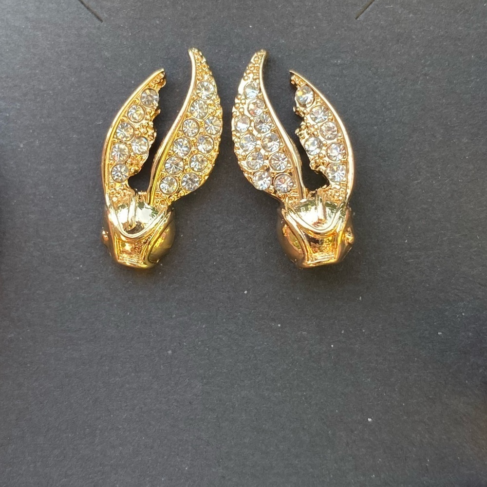 Harry Potter Golden Snitch Earrings, Jewel Accents, engraved detailing NWT
